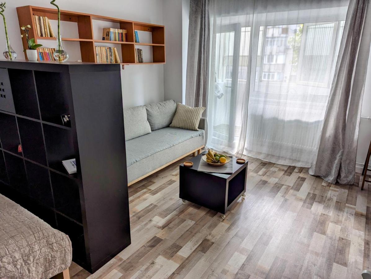 Sebastian Studio Apartment Bucarest Exterior foto