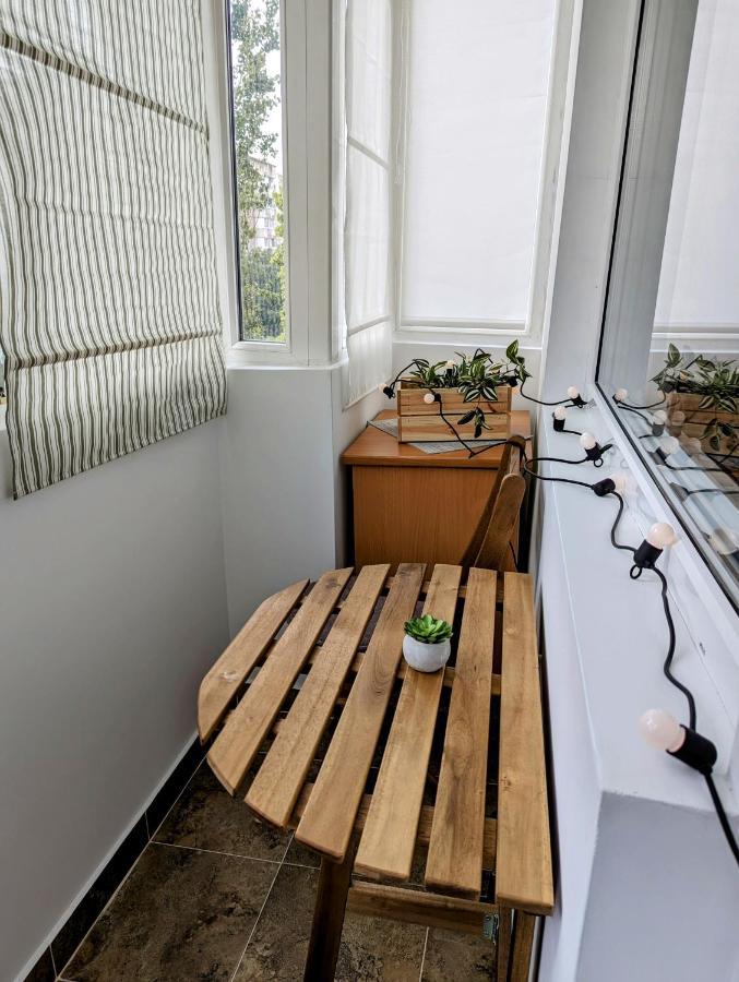 Sebastian Studio Apartment Bucarest Exterior foto