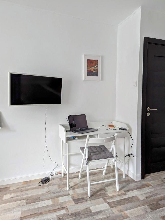 Sebastian Studio Apartment Bucarest Exterior foto
