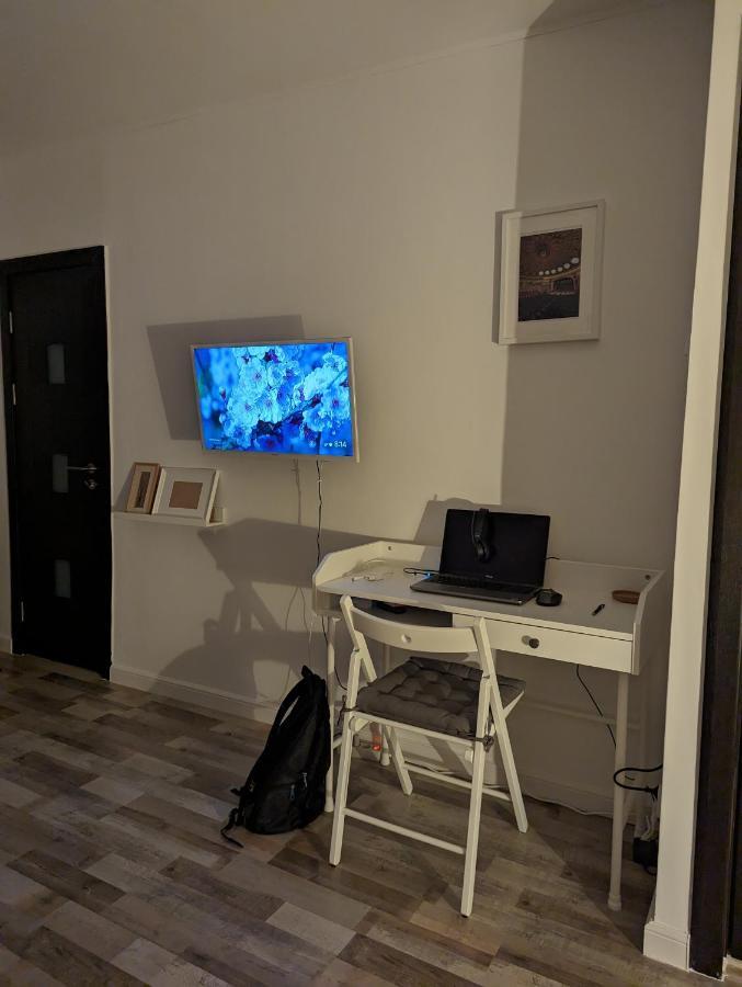 Sebastian Studio Apartment Bucarest Exterior foto