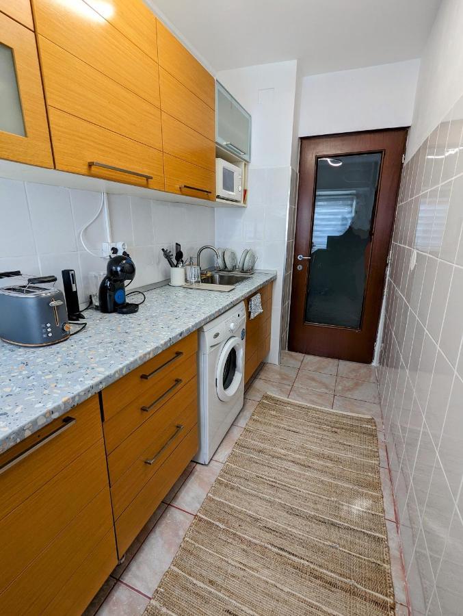 Sebastian Studio Apartment Bucarest Exterior foto