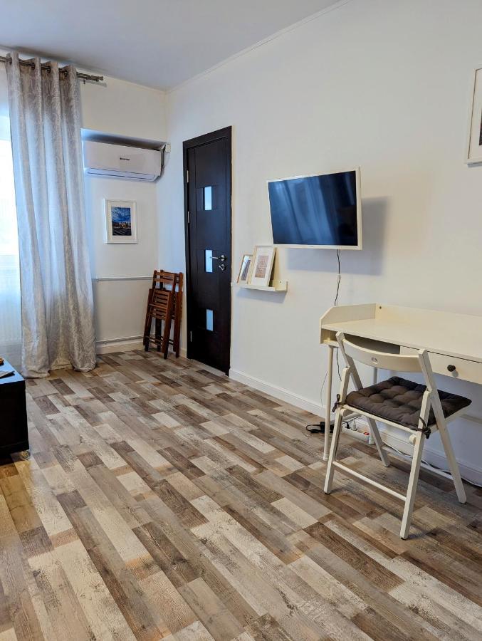 Sebastian Studio Apartment Bucarest Exterior foto
