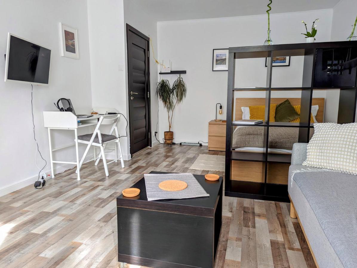 Sebastian Studio Apartment Bucarest Exterior foto